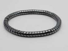 Load image into Gallery viewer, Hematite Bracelet: Elegant 6mm Beads, 19 CM - Perfect Gift for Her or Him