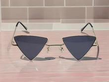 Load image into Gallery viewer, Black Gold Retro Triangle Cat Eye Sunglasses | Cateye Sunglasses Vintage