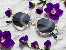Load image into Gallery viewer, Black Popular Fashion Medium hexagonal Unisex Luxury Sunglasses