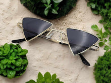Load image into Gallery viewer, Black Gold Retro Triangle Cat Eye Sunglasses | Cateye Sunglasses Vintage