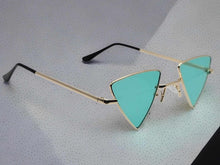 Load image into Gallery viewer, Green Retro Triangle Cat Eye Sunglasses | Cateye Sunglasses Vintage