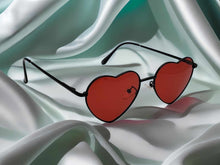 Load image into Gallery viewer, Heart Shape Heart Sunglasses Retro Vintage Boho Black Red