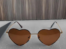 Load image into Gallery viewer, Heart Shape Heart Sunglasses Retro Vintage Boho Tea Print