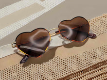 Load image into Gallery viewer, Heart Shape Heart Sunglasses Retro Vintage Boho Tea Print
