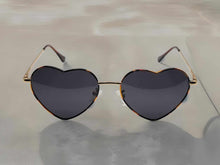 Load image into Gallery viewer, Heart Shape Heart Sunglasses Retro Vintage Boho Print Black