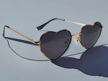 Load image into Gallery viewer, Heart Shape Heart Sunglasses Retro Vintage Boho Print Black