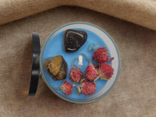 Load image into Gallery viewer, Santal Coconut Scented Soy Wax Candle Natural 100% Hand Poured Soy Wax Candle