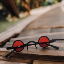Load image into Gallery viewer, Fashion Small Frame Round Sunglasses Vintage Black Sunglasses Steampunk