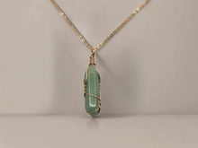 Load image into Gallery viewer, Elegant Gold Wire Wrapped Green Aventurine Point Necklace - Stunning Gift