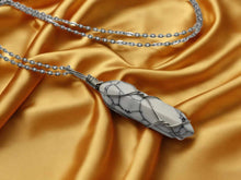Load image into Gallery viewer, Elegant Silver Wire-Wrapped Howlite Point Necklace - Perfect Gift for Her