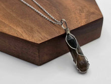Load image into Gallery viewer, Elegant Silver Wire-Wrapped Indian Agate Point Necklace - 18 Inches