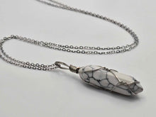 Load image into Gallery viewer, Elegant Silver Wire-Wrapped Howlite Point Necklace - Perfect Gift for Her