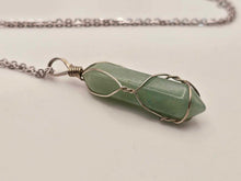 Load image into Gallery viewer, Elegant Silver Wire Wrapped Green Aventurine Point Necklace - 18 Inches