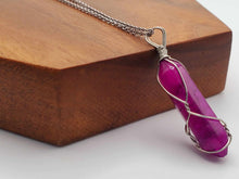 Load image into Gallery viewer, Elegant Silver-Tone Purple Garnet Agate Point Necklace - Perfect Daily