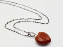 Load image into Gallery viewer, Elegant Heart-Shaped Gold Sandstone Necklace - Perfect for Daily Wear