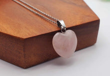 Load image into Gallery viewer, Elegant Heart-Shaped Rose Quartz Necklace - Perfect Daily Wear Jewelry
