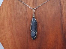 Load image into Gallery viewer, Elegant Necklace: Daily Wear Unisex Silver-Tone Labradorite Point Necklace