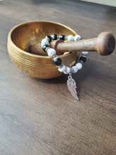 Load image into Gallery viewer, Silver Color Onix Angel Wing Bracelet - INNER STRENGTH + FOCUS + PROTECTION