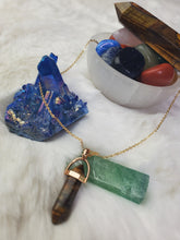 Load image into Gallery viewer, Natural Handmade Point Necklace Hexagon Chain Pendant Necklace Crystal For Woman