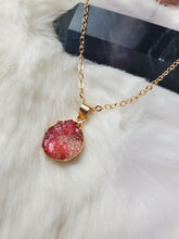 Load image into Gallery viewer, Acrylic Druzy Stone Faux Quartz Pendant Necklace - Geometric Round Charm Delicate Gold-Tone Chain