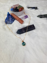 Load image into Gallery viewer, Acrylic Druzy Stone Faux Quartz Pendant Necklace - Geometric Round Charm Delicate Gold-Tone Chain