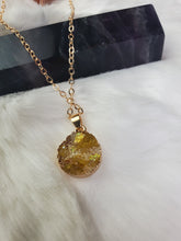 Load image into Gallery viewer, Acrylic Druzy Stone Faux Quartz Pendant Necklace - Geometric Round Charm Delicate Gold-Tone Chain