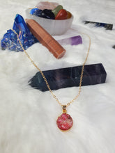 Load image into Gallery viewer, Acrylic Druzy Stone Faux Quartz Pendant Necklace - Geometric Round Charm Delicate Gold-Tone Chain
