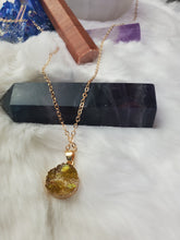 Load image into Gallery viewer, Acrylic Druzy Stone Faux Quartz Pendant Necklace - Geometric Round Charm Delicate Gold-Tone Chain