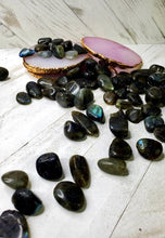 Load image into Gallery viewer, LABRADORITE TUMBLES