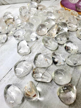 Load image into Gallery viewer, CLEAR QUARTZ TUMBLES