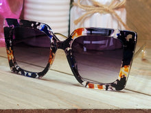 Load image into Gallery viewer, Fashion Big Square Women Luxury Sunglasses Vintage