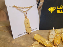 Load image into Gallery viewer, Gold tone Citrine Wire wrapped Crystal Necklace