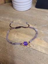 Load image into Gallery viewer, Elegant Amethyst Beaded Bracelet - Adjustable 19 CM with Stunning Lava Options