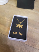 Load image into Gallery viewer, Dragonfly Pendant Necklace & earring set