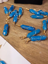 Load image into Gallery viewer, Gold tone Blue Apatite Wire wrapped Crystal Necklace