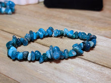 Load image into Gallery viewer, Blue Apatite Chip Bracelet Handmade Genuine Crystal Stretch Bracelet