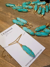 Load image into Gallery viewer, Natural Aquamarine Handmade Point Necklace Gold Tone