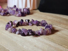 Load image into Gallery viewer, Amethyst Chip Bracelet Handmade Genuine Crystal Stretch Bracelet