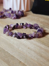 Load image into Gallery viewer, Amethyst Chip Bracelet Handmade Genuine Crystal Stretch Bracelet