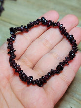 Load image into Gallery viewer, Garnet Chip Bracelet Handmade Genuine Crystal Stretch Bracelet