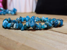 Load image into Gallery viewer, Blue Apatite Chip Bracelet Handmade Genuine Crystal Stretch Bracelet