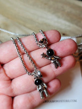 Load image into Gallery viewer, 2 PC Set I love you Astronauts necklace Set Couple's GIFT
