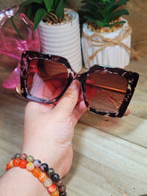 Load image into Gallery viewer, Fashion Big Rectangle Women Luxury Sunglasses Vintage Punk