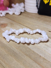 Load image into Gallery viewer, Moonstone Healing Bracelet Chip Bracelet Natural crystal Bracelet