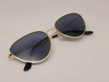 Load image into Gallery viewer, Retro Triangle Cat Eye Sunglasses | Cateye Sunglasses  Vintage Sunglasses