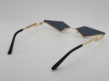Load image into Gallery viewer, Triangle Wing Edge Rimless Slim Cat-Eye Sunglasses Trendy sunglasses Vintage Sunglasses Retro Punk