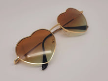 Load image into Gallery viewer, Lb diamond - Heart Shape Heart Sunglasses Retro Vintage Boho