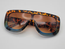 Load image into Gallery viewer, Steampunk Big Rectangle Unisex Luxury Sunglasses Vintage Punk Oversized