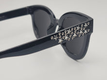 Load image into Gallery viewer, Popular Fashion Big Rectangle Women Luxury Sunglasses Vintage Stars