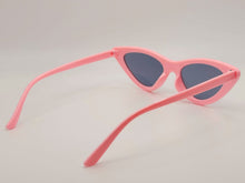 Load image into Gallery viewer, Retro Triangle Cat Eye Sunglasses | Cateye Sunglasses Vintage Sunglasses